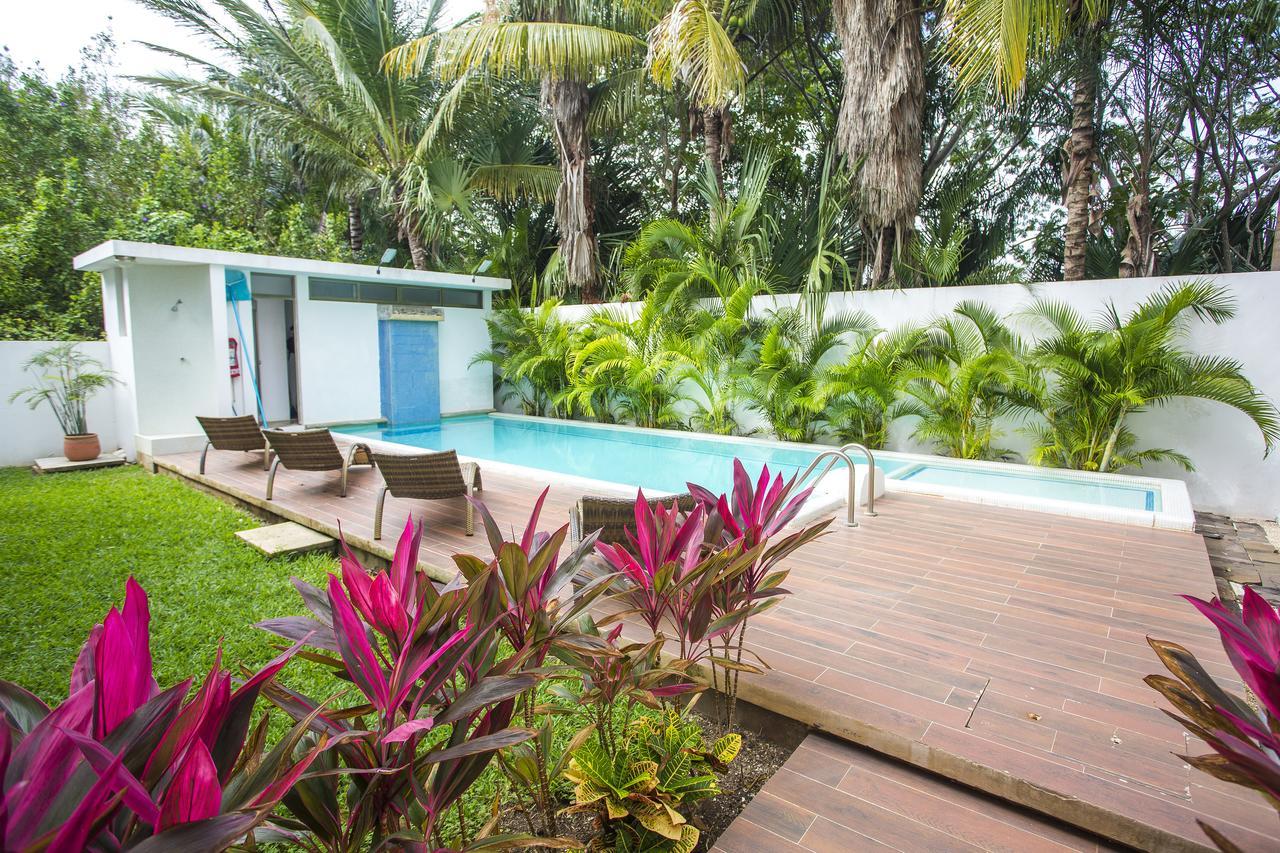 Acacia Condos Playa Paraiso 外观 照片